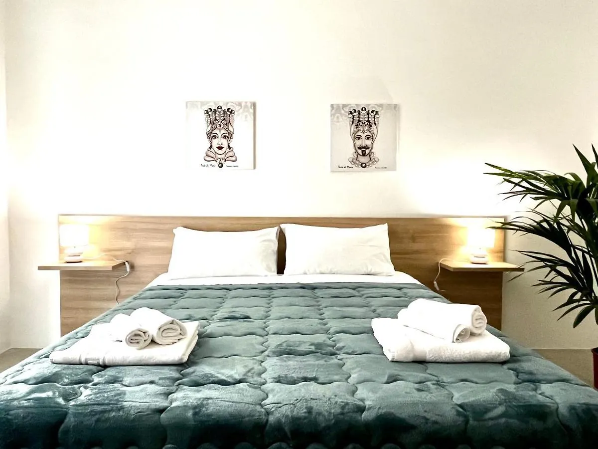 ** Bed & Breakfast Pupi 93 Rooms Palermo Italië